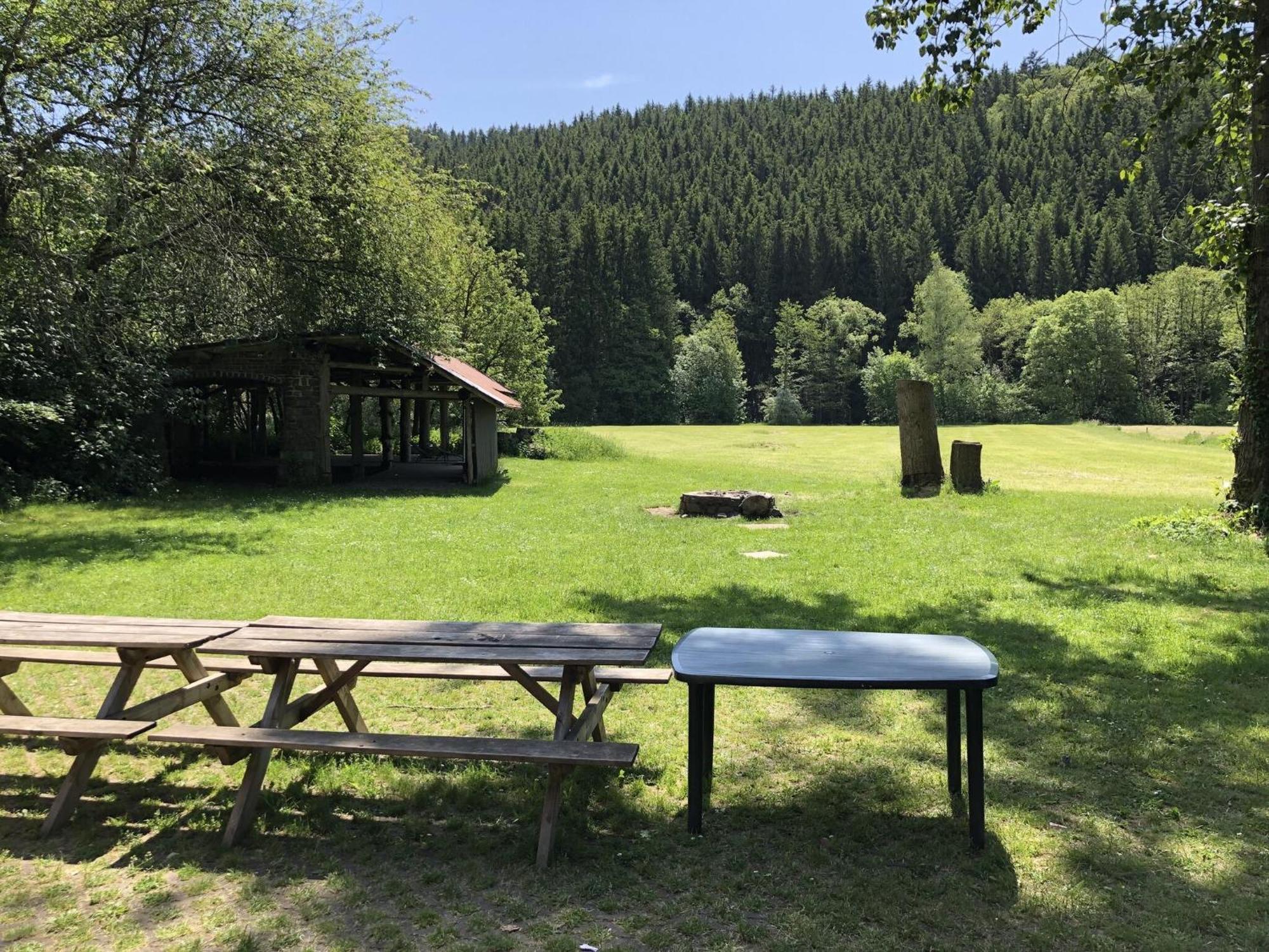 Ardennes Villa With Riverside Garden And Views Atzerath Eksteriør bilde